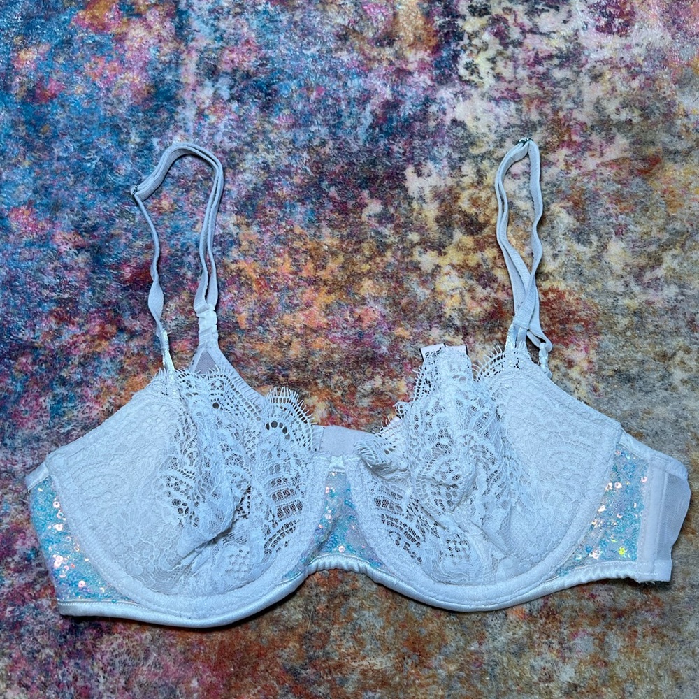 Victoria's Secret White Dream Angels Lace Push Up Bra